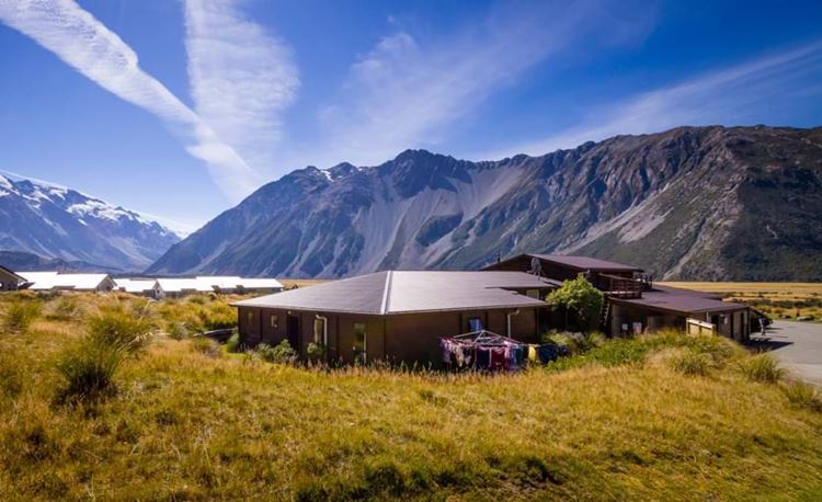 YHA Mt Cook exterior landscape and building