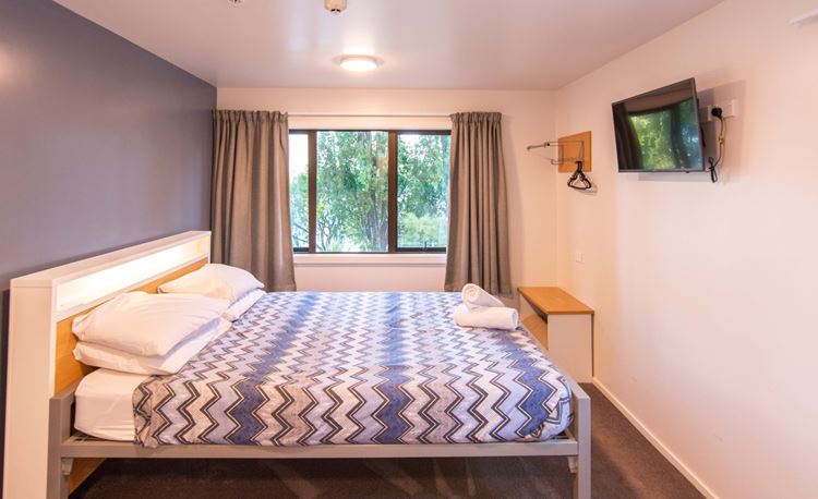 YHA Queenstown Lakefront Queen Ensuite Accommodation with lake views